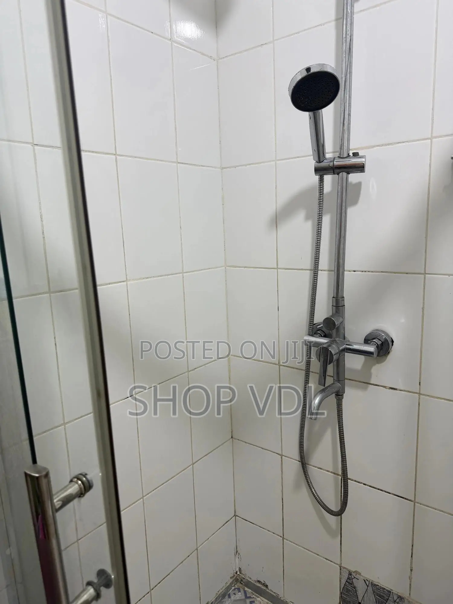 2bdrm Apartment in Lajoya Courts, Zongo Junction for sale