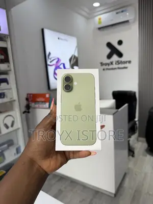 New Apple iPhone 17 256 GB Green