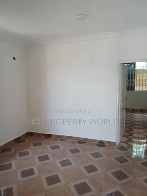 1bdrm Apartment in Ga East Municipal for rent