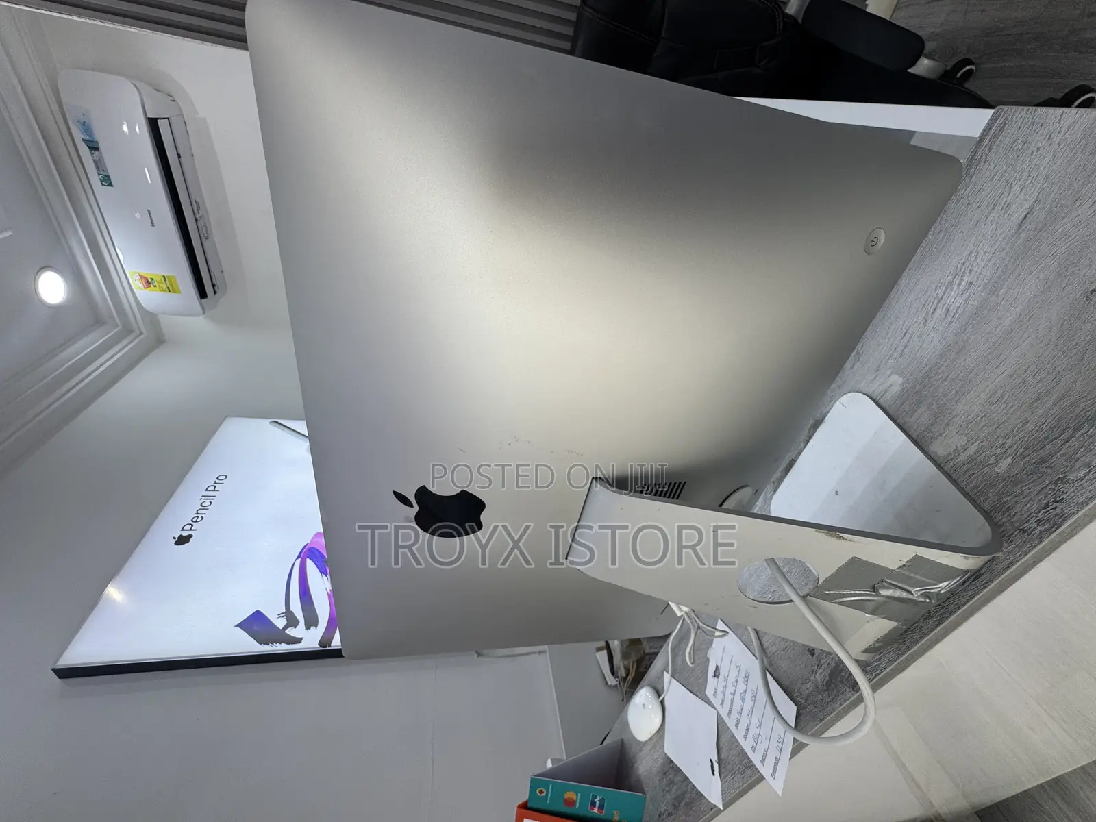 Desktop Computer Apple iMac 8GB Intel Core i5 SSD 256GB