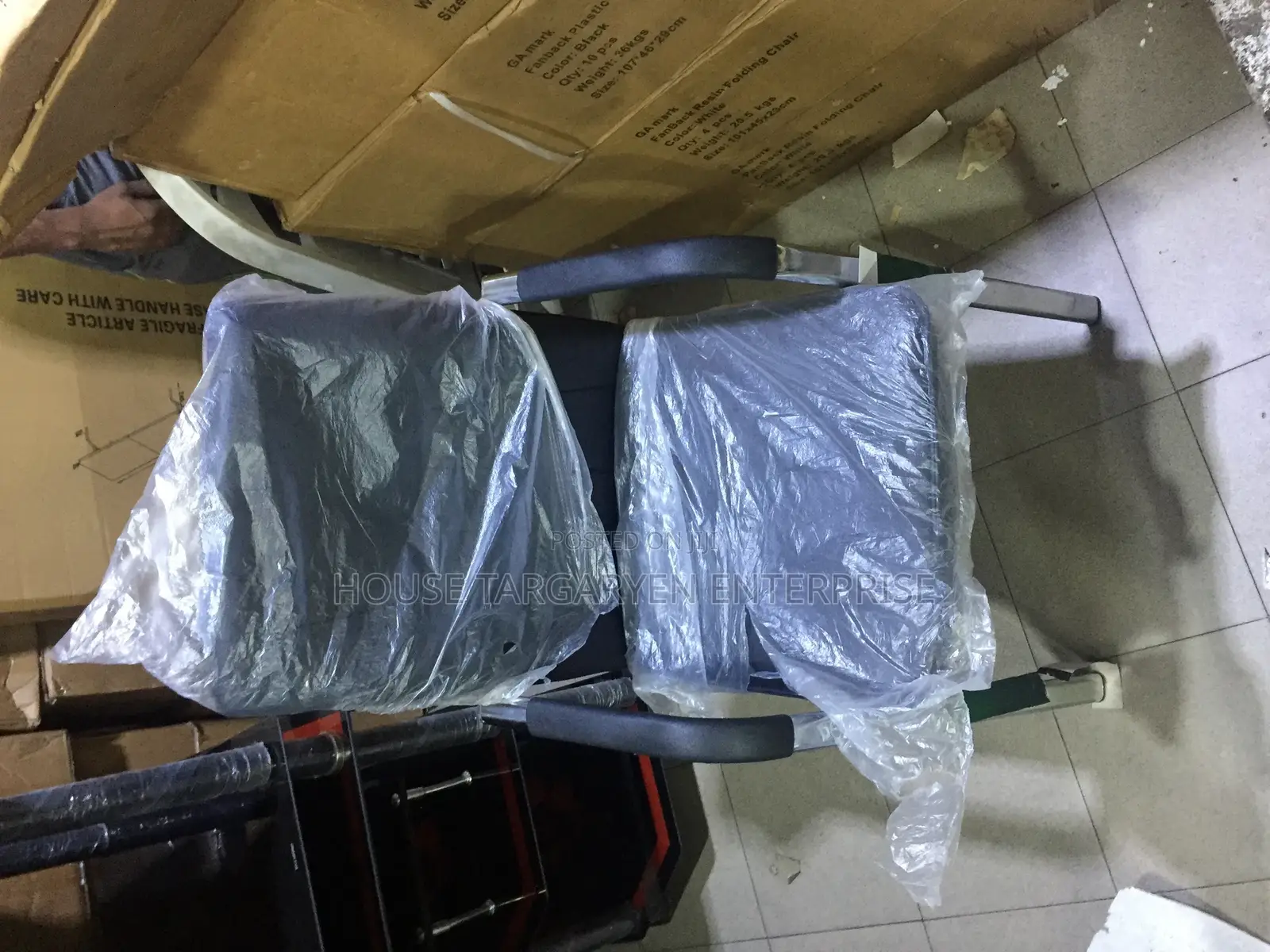 Executive Visitors Office Chair With Armrest