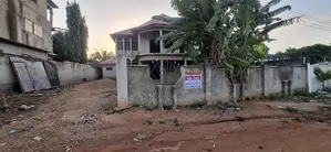 6bdrm Apartment in Broadcasting, West Hills Mall Area for sale