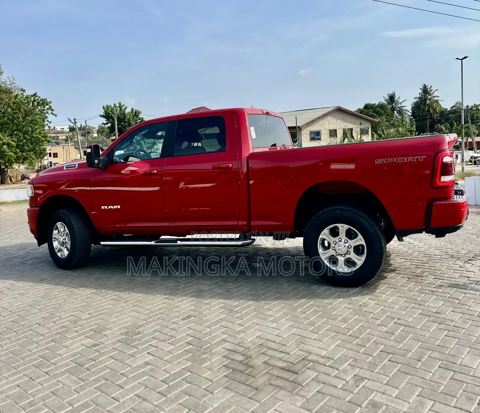 RAM 1500 Big Horn Crew Cab 6.3 ft SB 2024 Red
