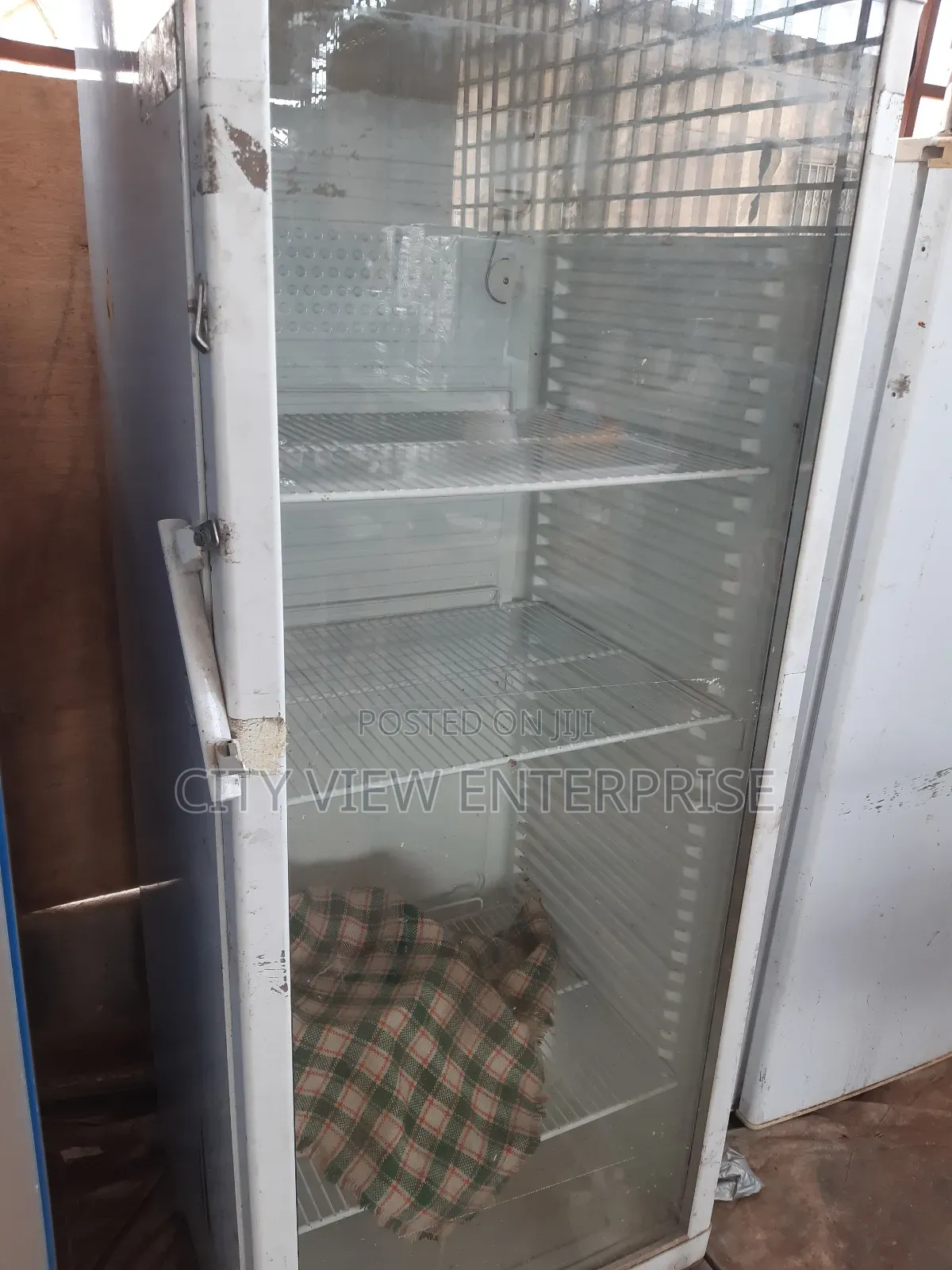 Refrigerator