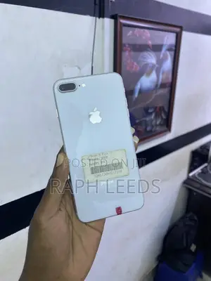 New Apple iPhone 8 Plus 64 GB White