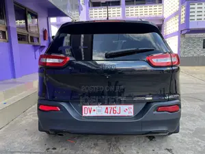 Jeep Cherokee Latitude 4dr SUV 4WD (2.4L 4cyl 9A) 2014 Black