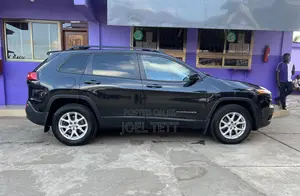 Jeep Cherokee Latitude 4dr SUV 4WD (2.4L 4cyl 9A) 2014 Black