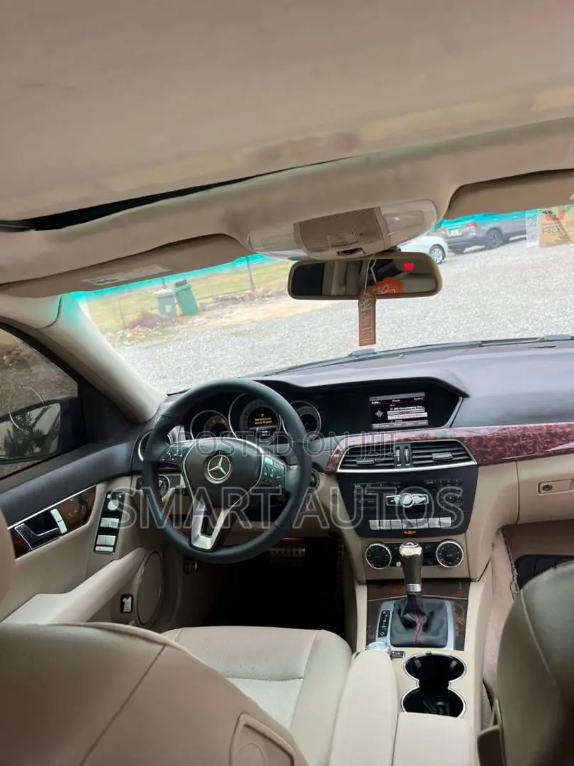 Mercedes-Benz C250 2013 Black