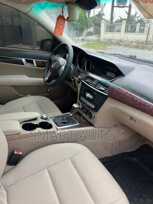 Mercedes-Benz C250 2013 Black