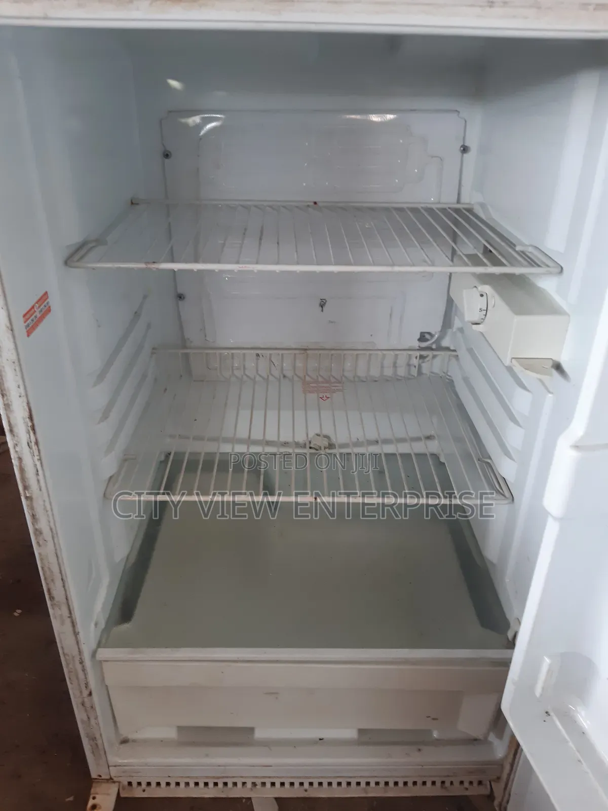 Refrigerator