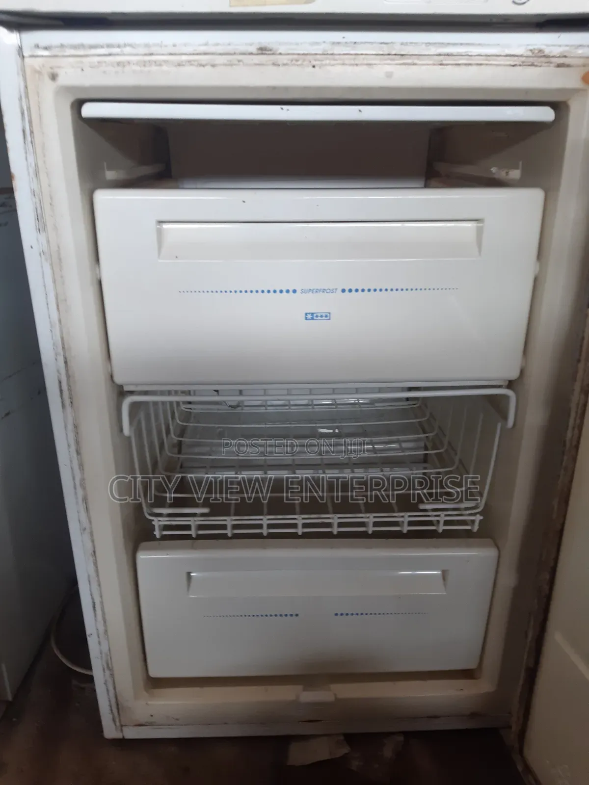 Refrigerator