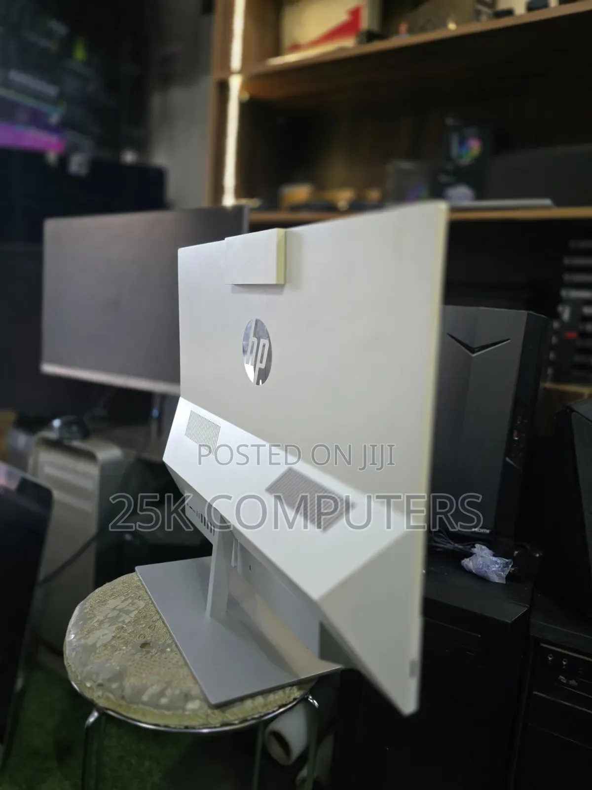 Desktop Computer HP Pavilion 24 8GB AMD Ryzen 5 HDD+SSD 1T