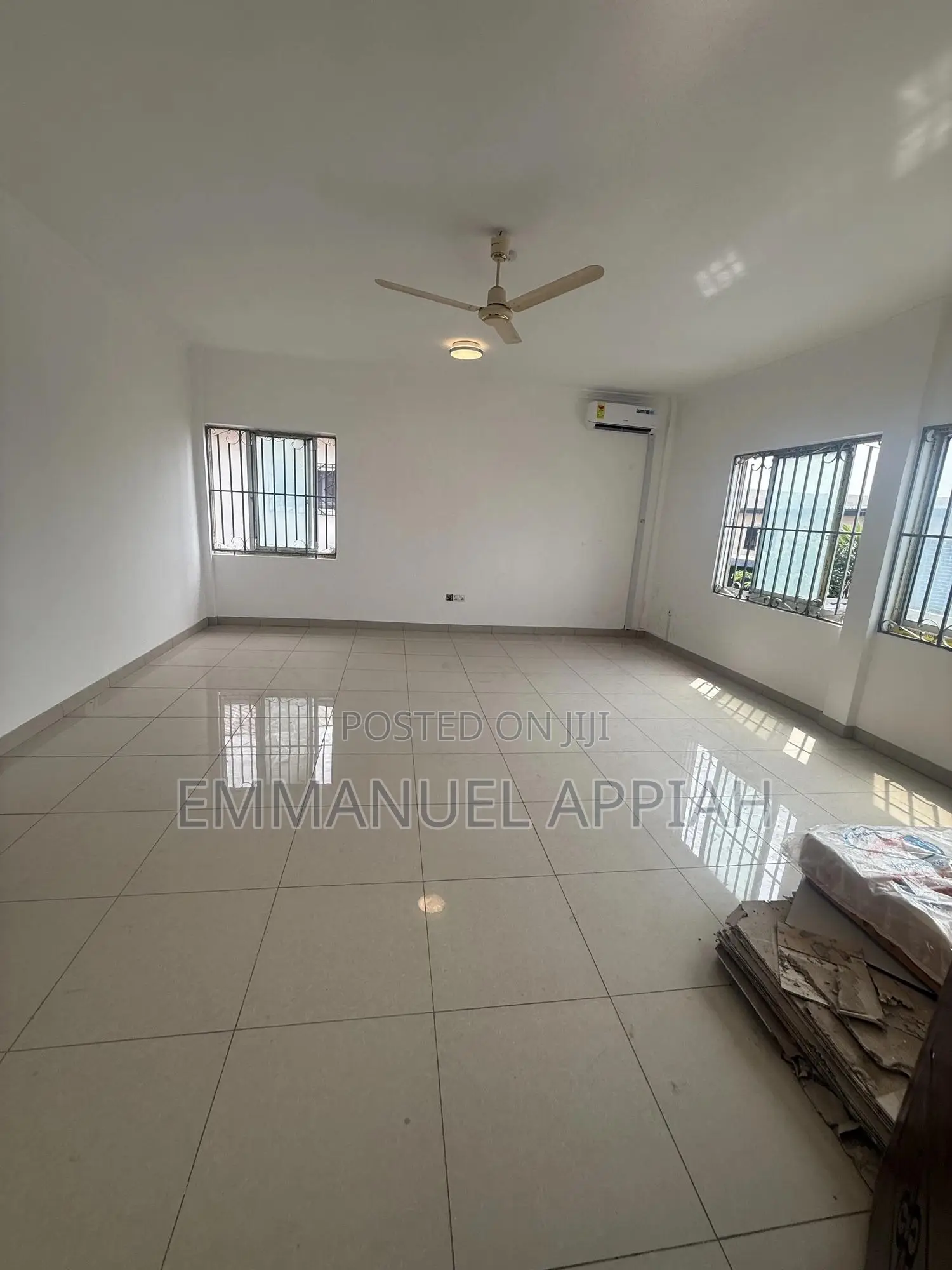 7bdrm House in Tema Comm.12 for rent