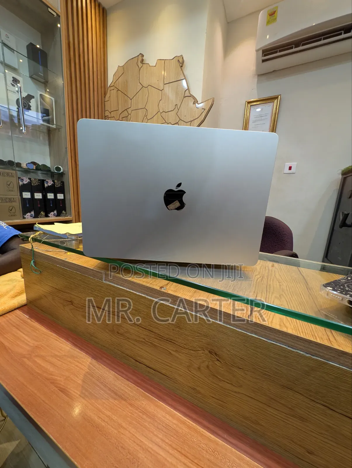 New Laptop Apple MacBook Air 2025 M4 13-inch 16GB Apple M4 SSD 256GB