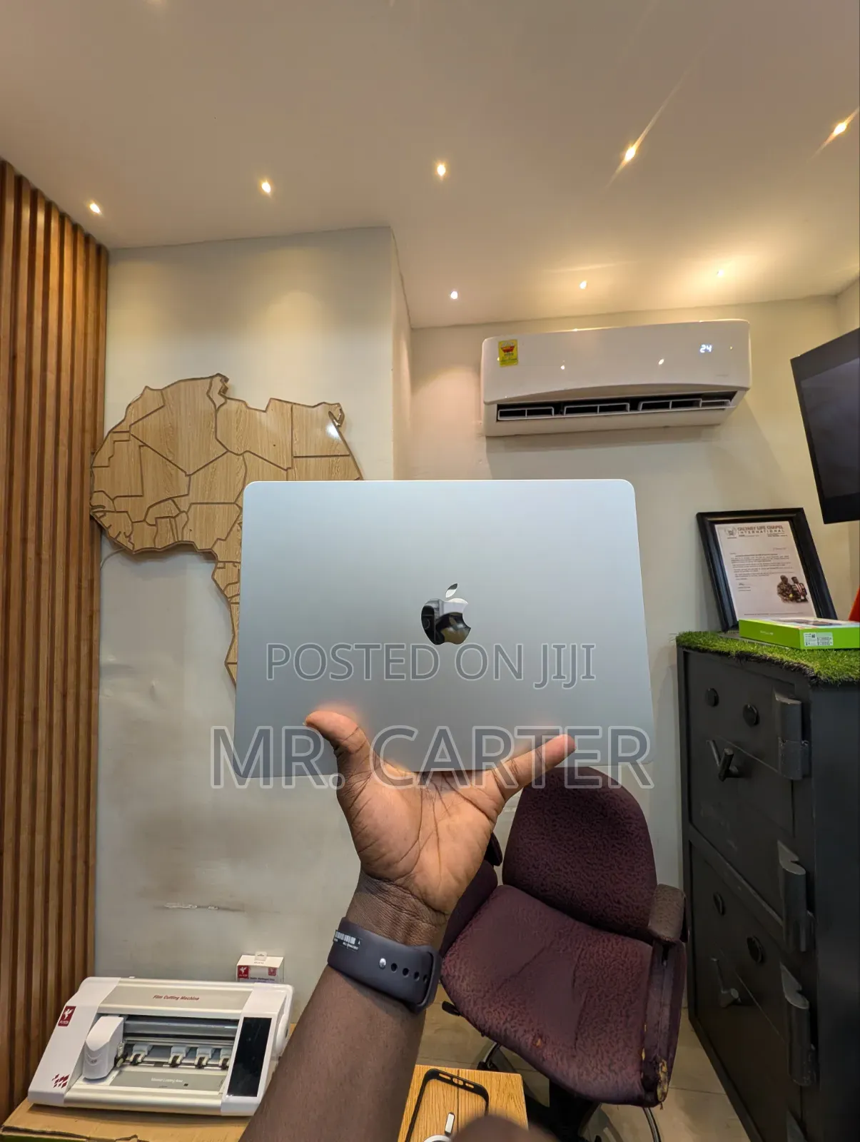 New Laptop Apple MacBook Air 2025 M4 13-inch 16GB Apple M4 SSD 256GB