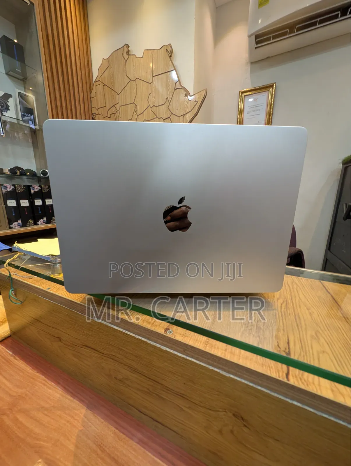 New Laptop Apple MacBook Air 2025 M4 13-inch 16GB Apple M4 SSD 256GB