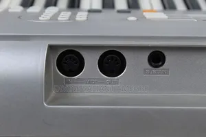 Yamaha Keyboard PSR E303