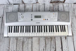 Yamaha Keyboard PSR E303
