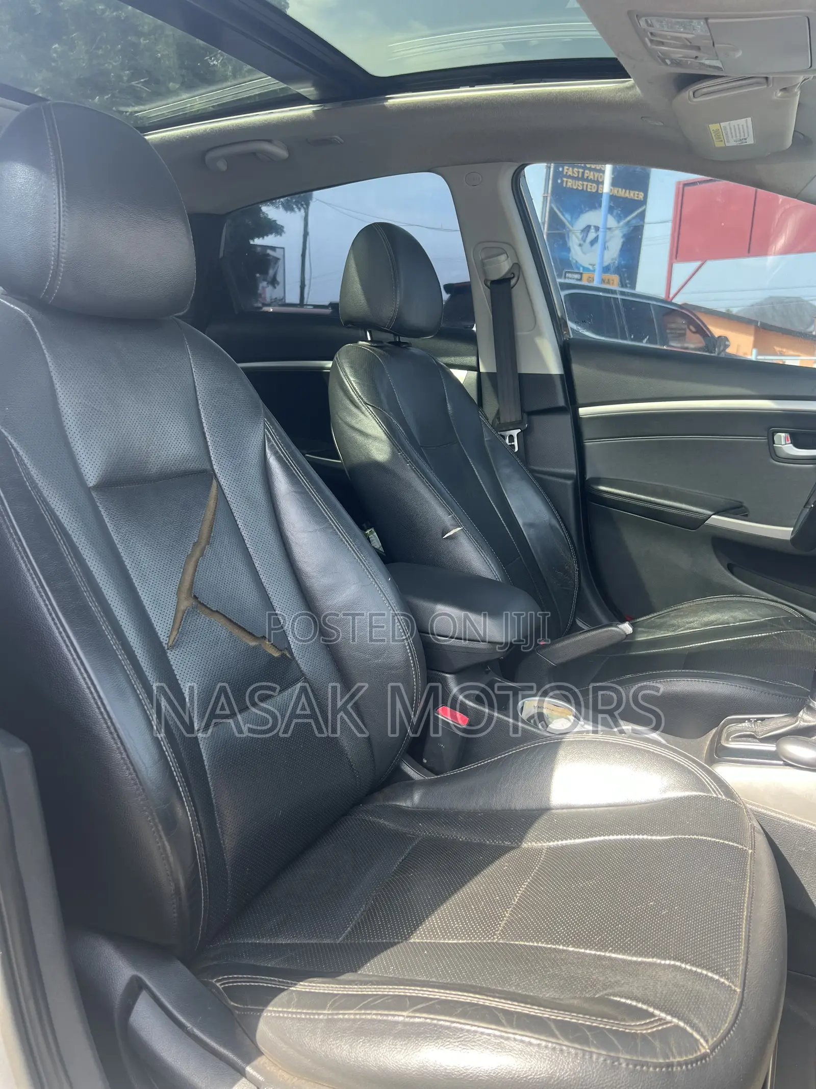 Hyundai Elantra Limited 4dr Sedan (1.8L 4cyl 6A) 2014 Gray