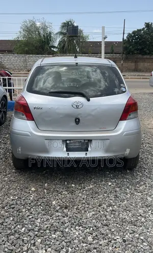 Toyota Vitz 1.3 AWD 3dr 2010 Silver