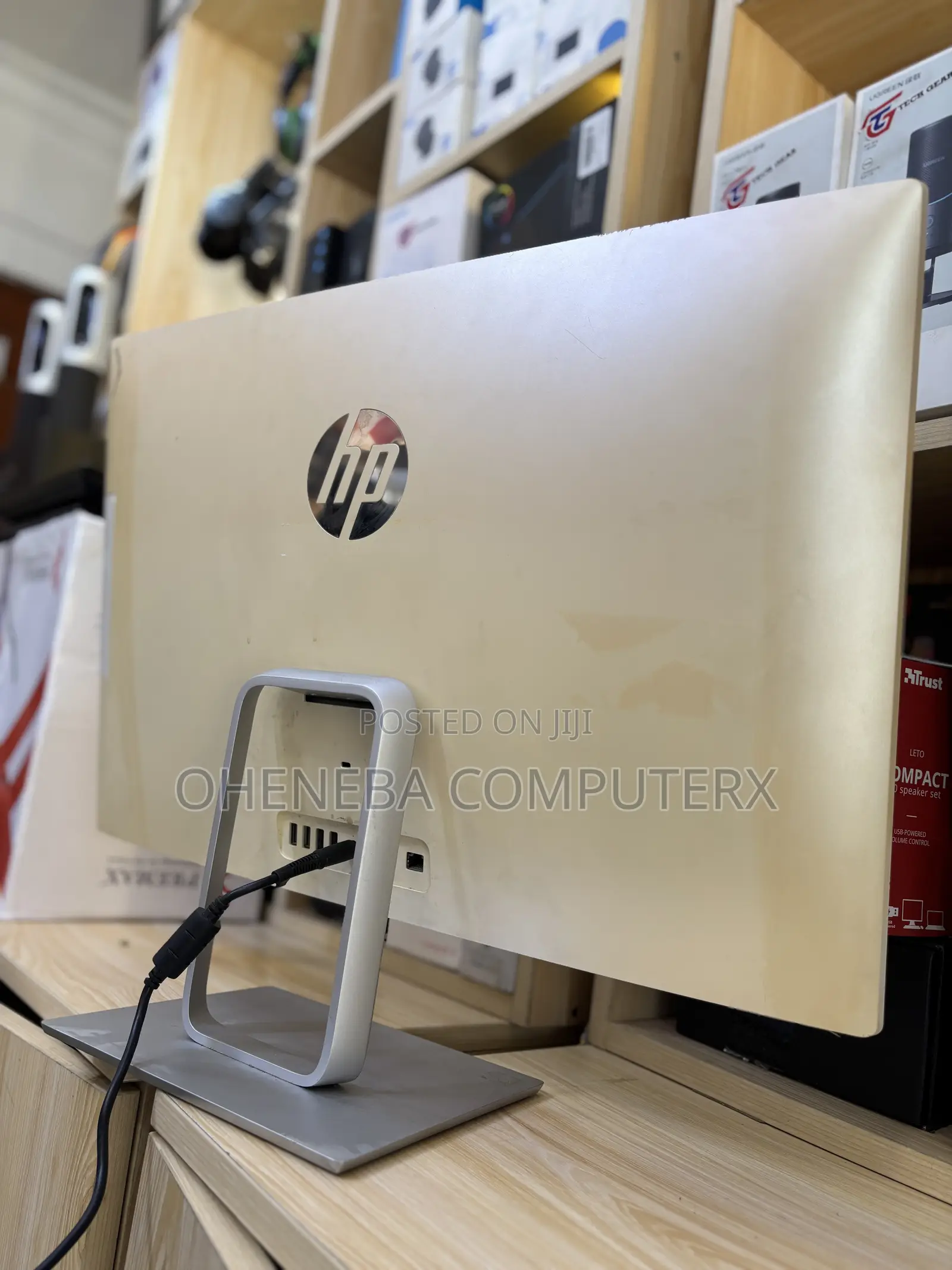 New Desktop Computer HP Pavilion 24 8GB Intel Core i5 HDD+SSD 2T