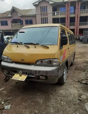 Hyundai H-100 1988 Yellow