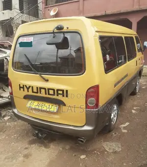 Hyundai H-100 1988 Yellow