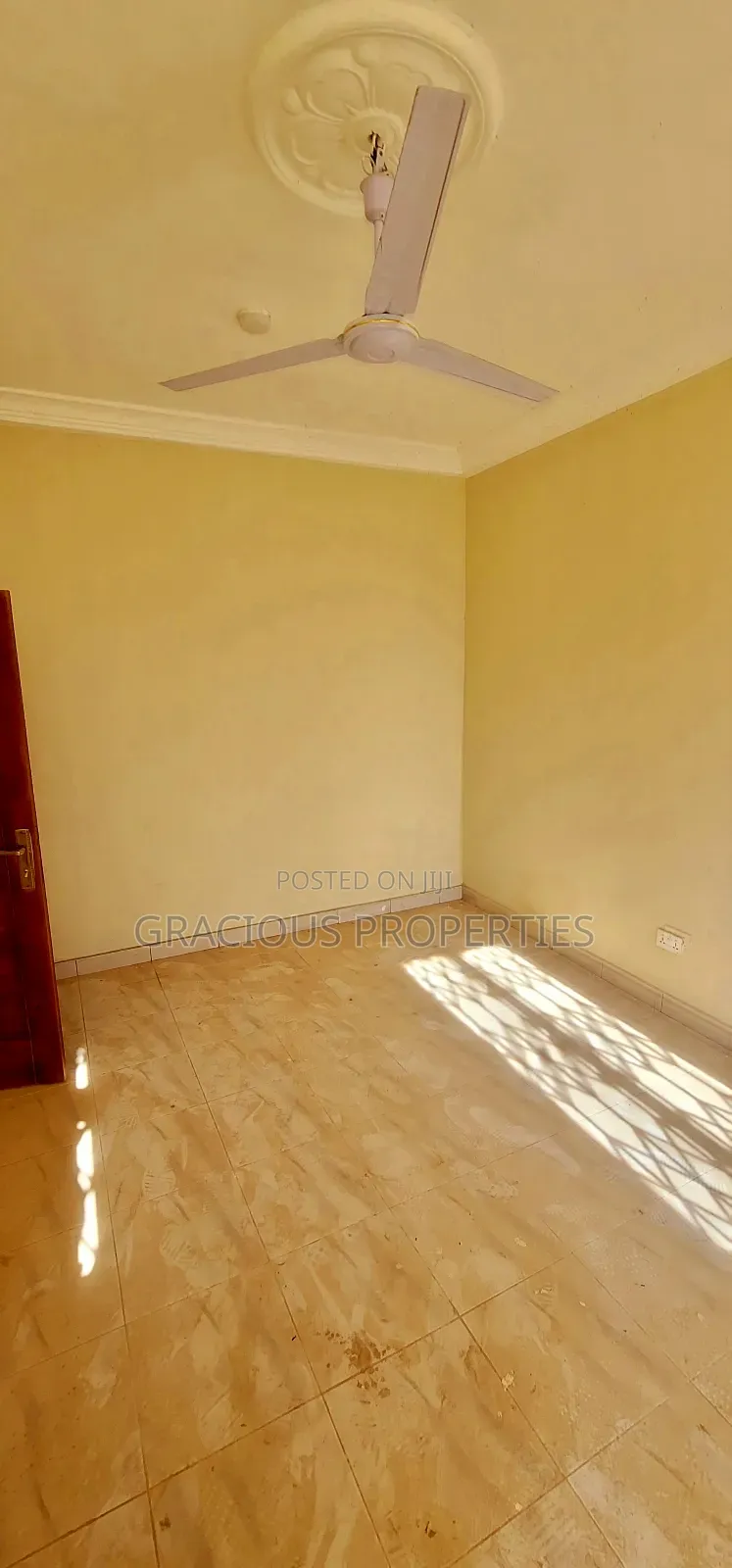 1bdrm Apartment in Gracious Properties, Weija for rent