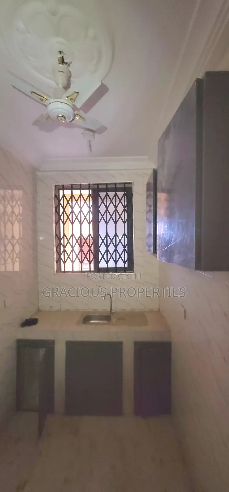 1bdrm Apartment in Gracious Properties, Weija for rent