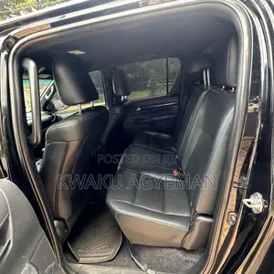 Toyota Hilux 2018 Black