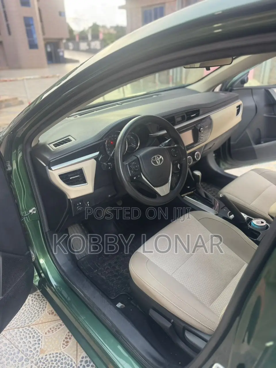 Toyota Corolla 2016 Green