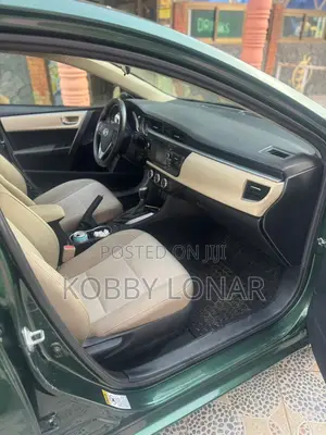 Toyota Corolla 2016 Green