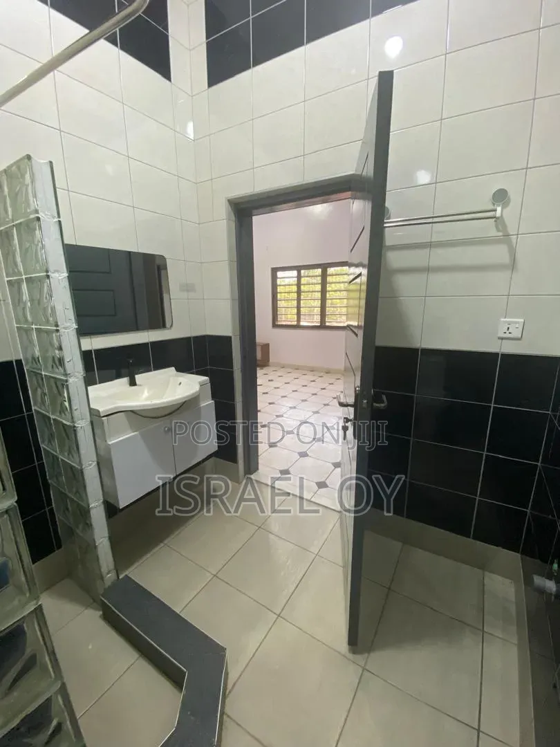 1bdrm Apartment in Atomic, Accra Metropolitan for rent