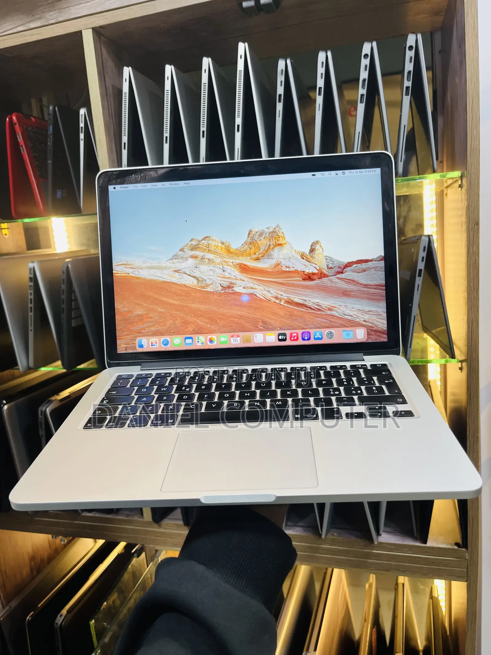 Laptop Apple MacBook Pro 2015 8GB Intel Core i5 SSD 512GB