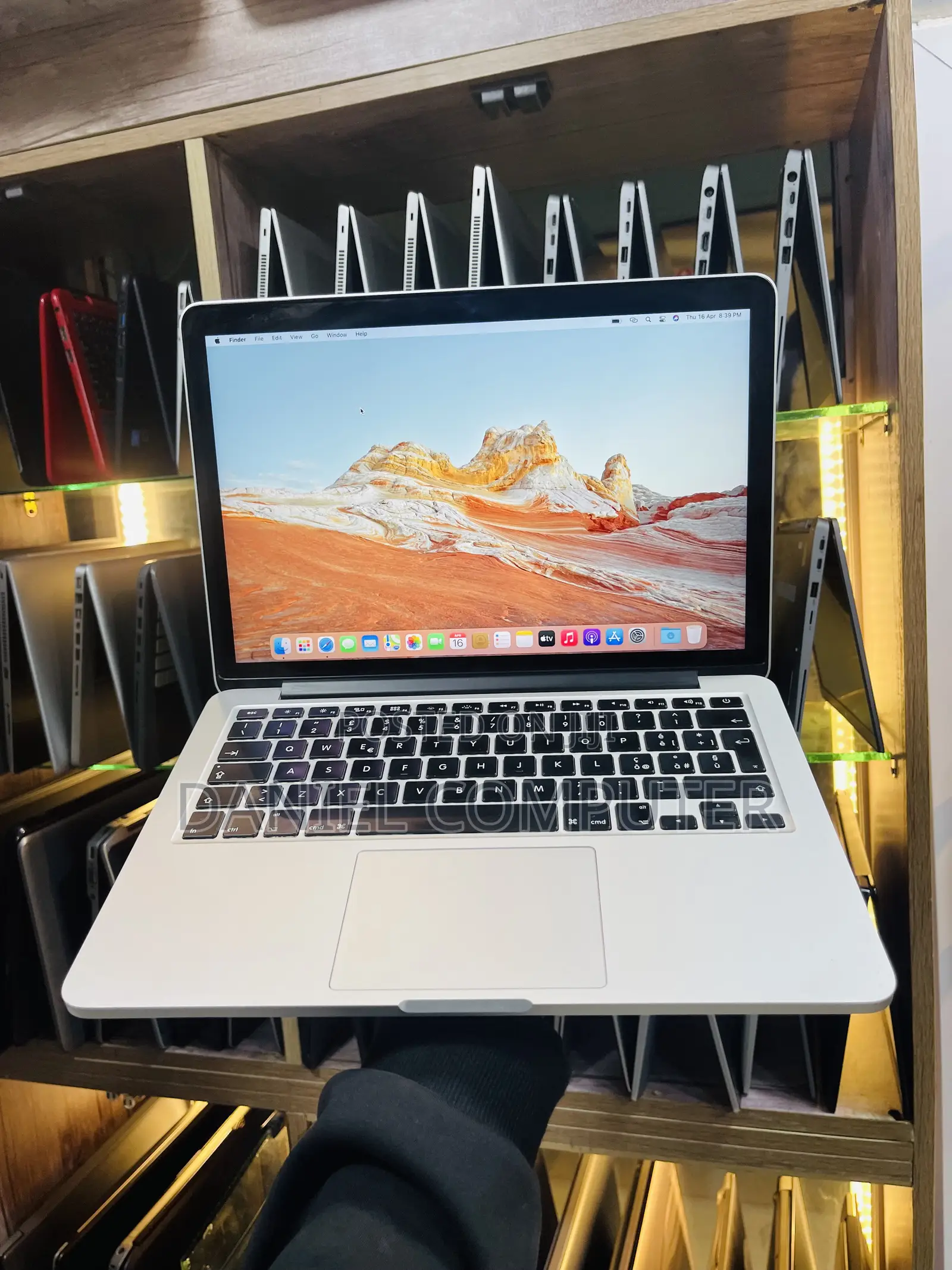 Laptop Apple MacBook Pro 2015 8GB Intel Core i5 SSD 512GB