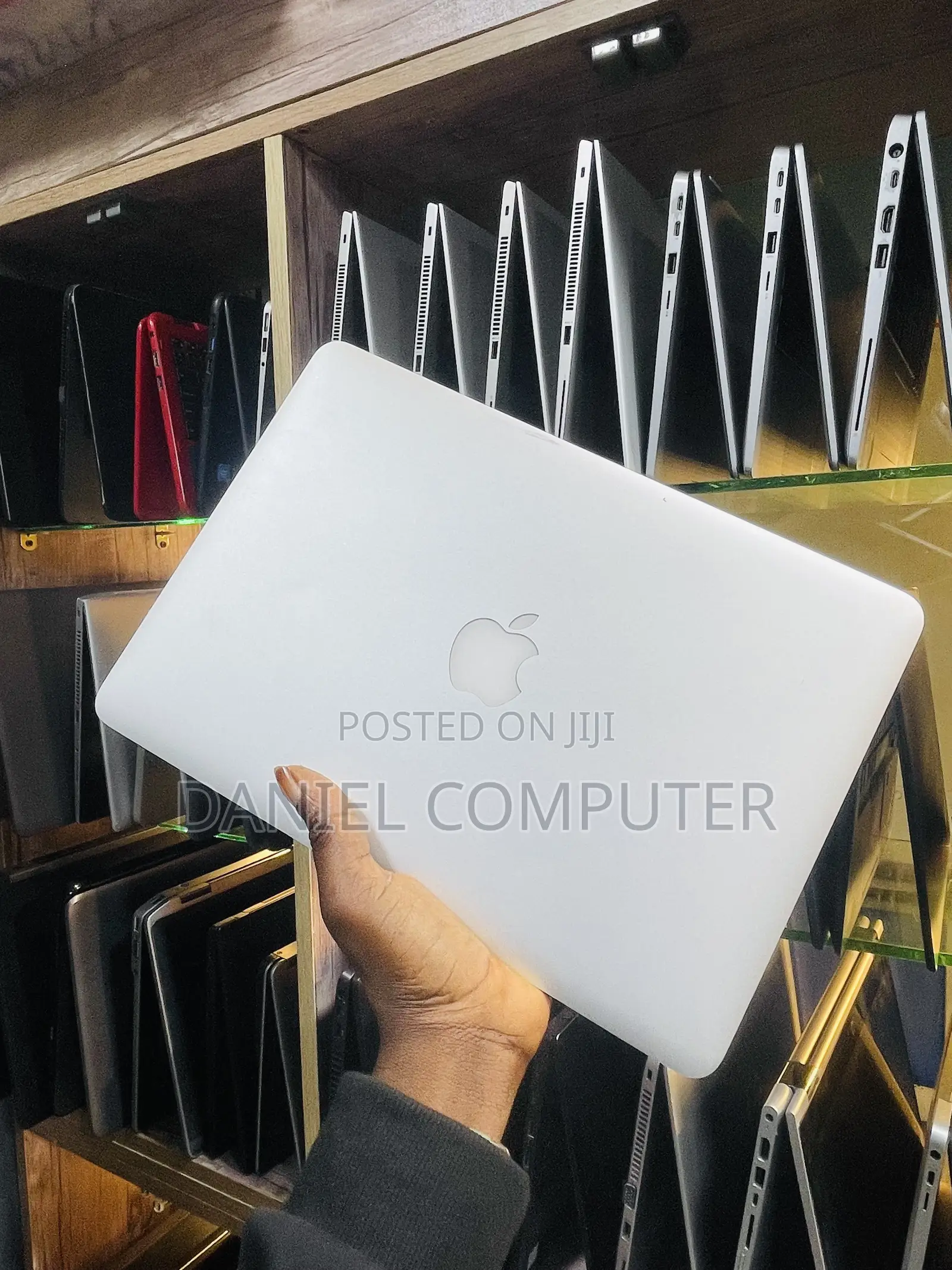 Laptop Apple MacBook Pro 2015 8GB Intel Core i5 SSD 512GB