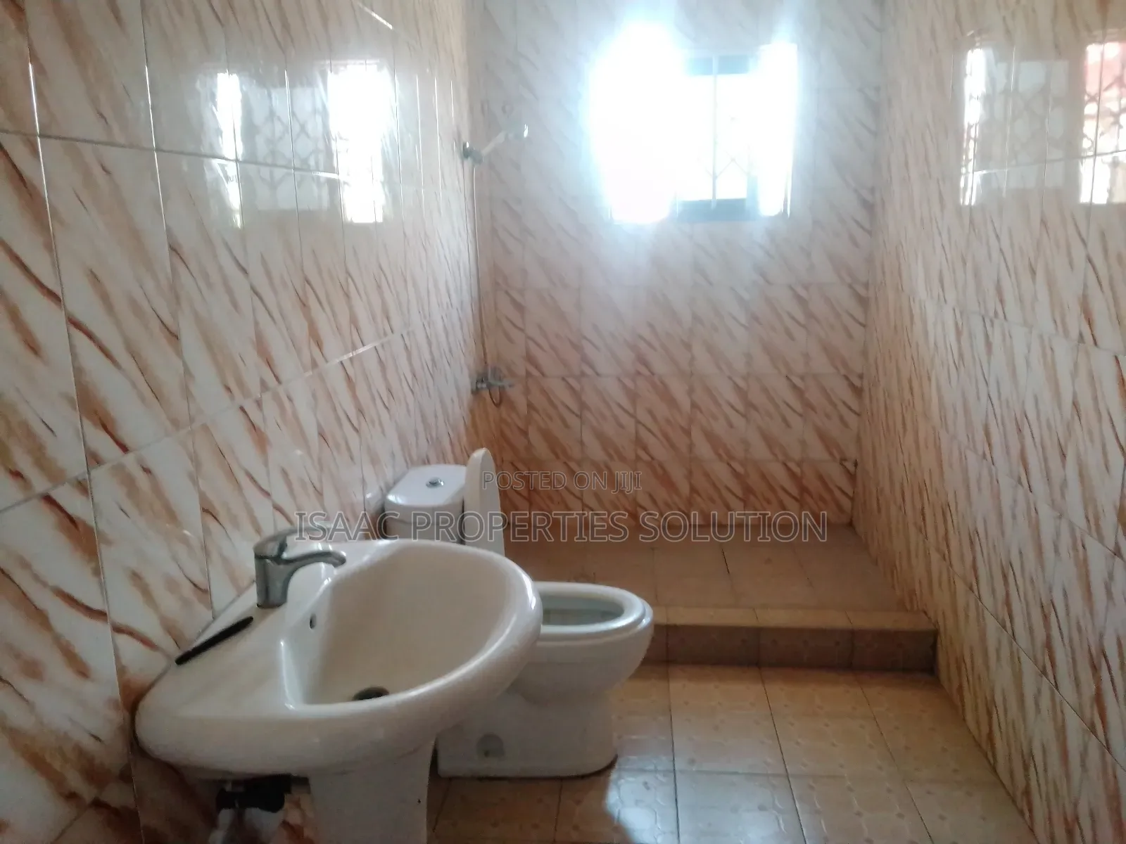 1bdrm Apartment in Isaaç Properties, Shama Ahanta East Metropolitan