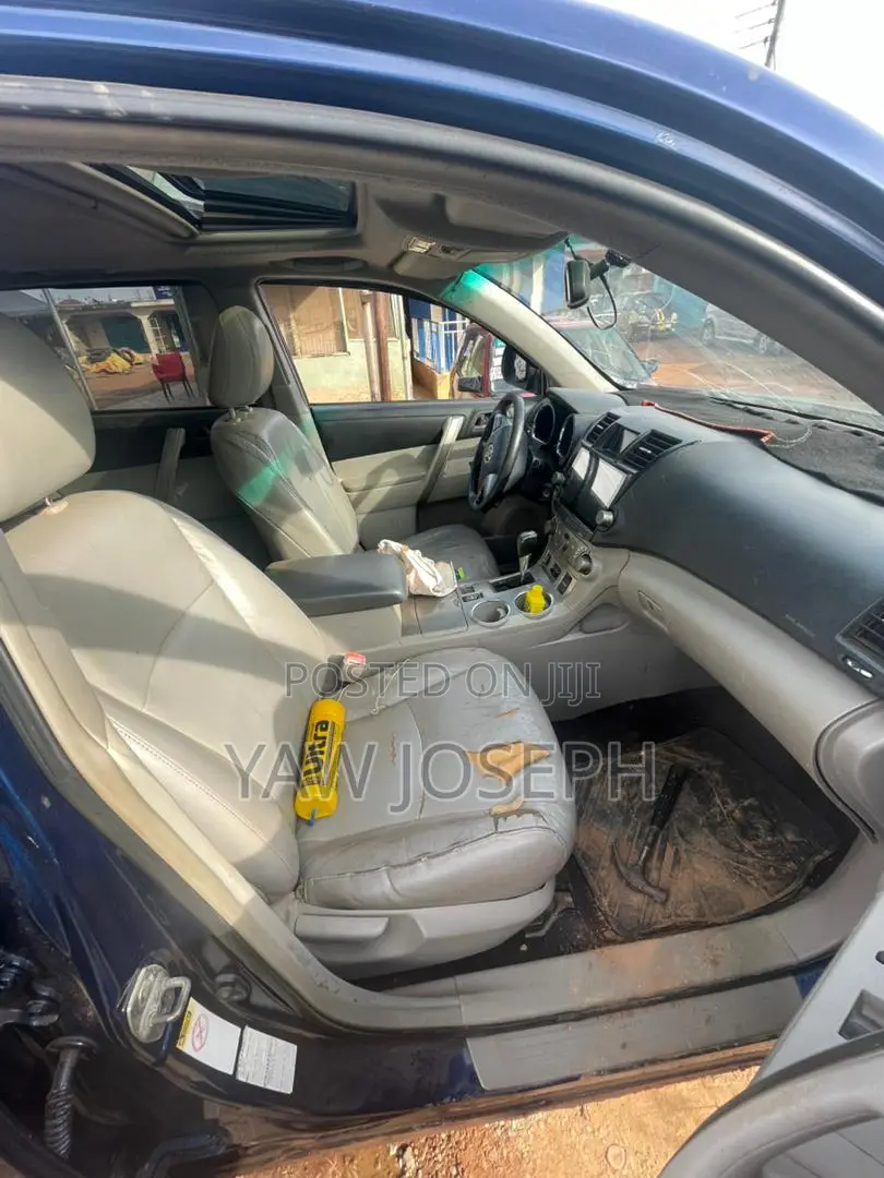 Toyota Highlander 2013 Black