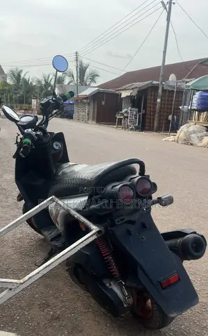 Yamaha 2021 White