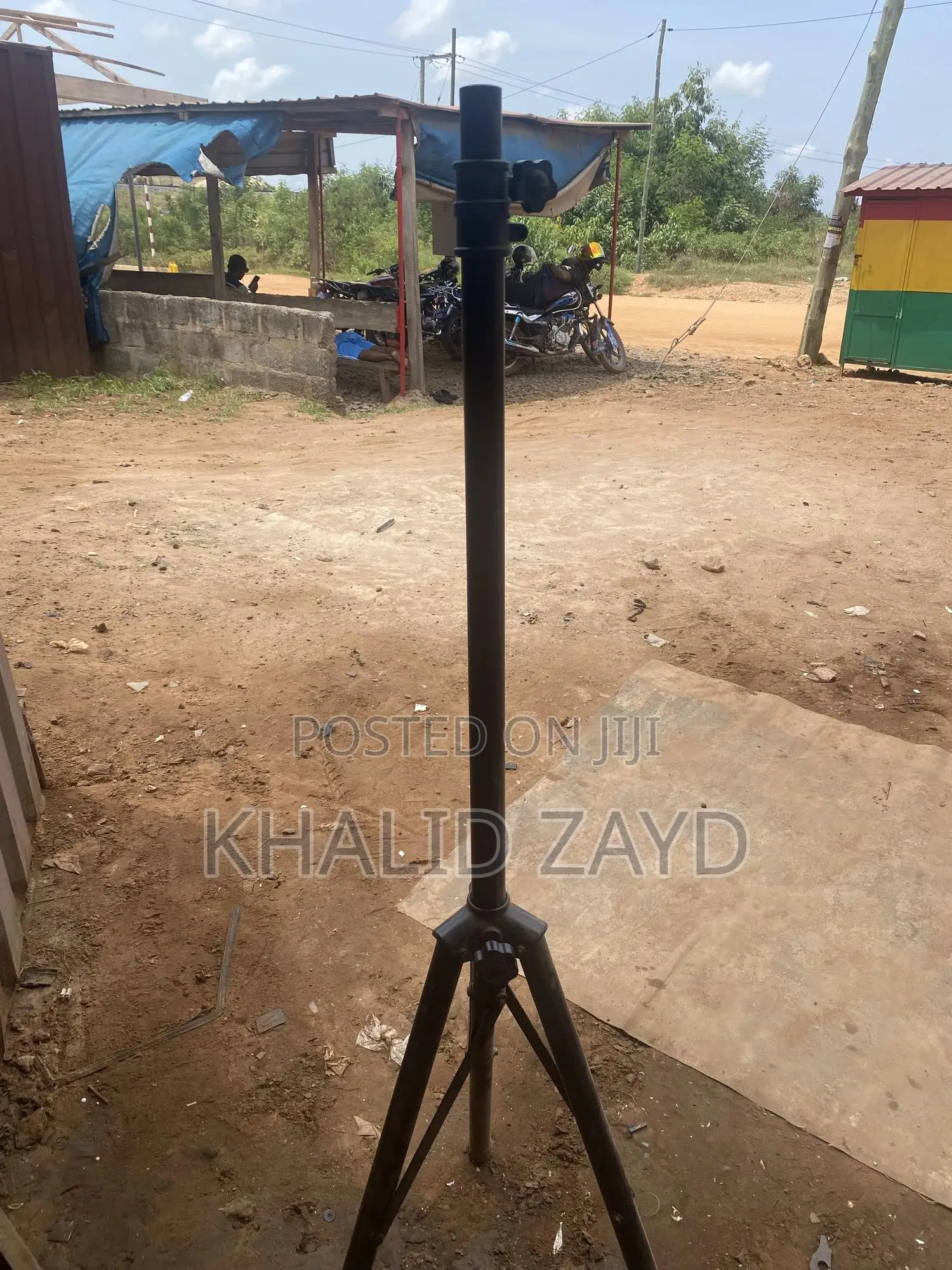 Tripod Speakers Stand