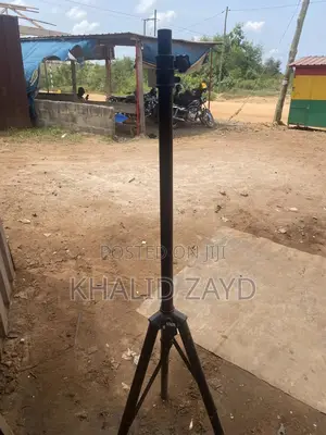 Tripod Speakers Stand
