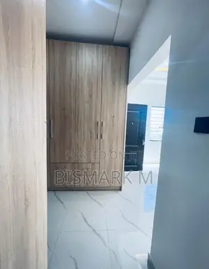 4bdrm House in Lakeside Estate., Ashaley Botwe for sale