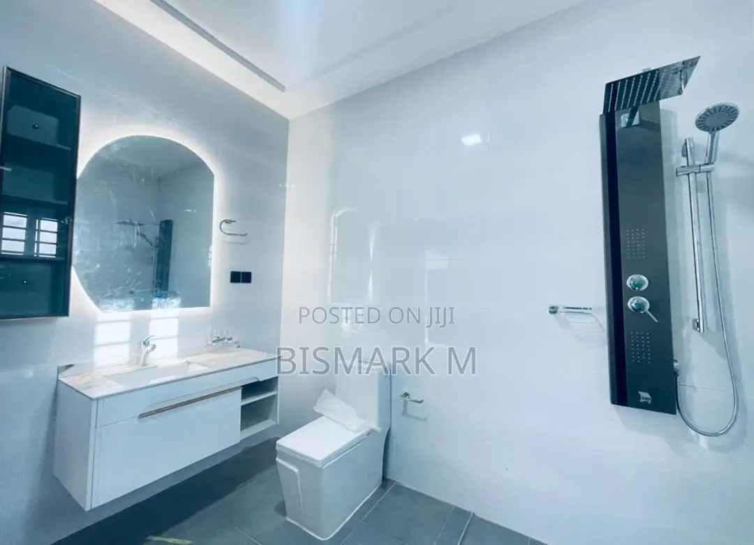 4bdrm House in Lakeside Estate., Ashaley Botwe for sale