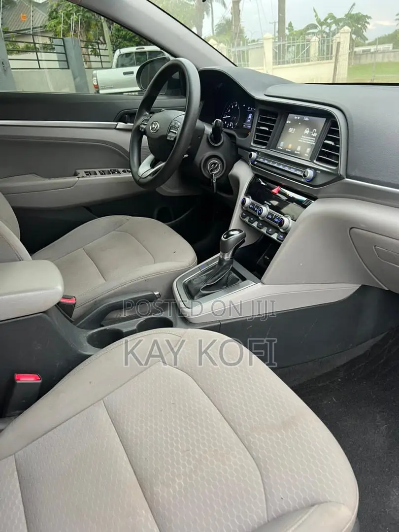 Hyundai Elantra SE 2020 Gray