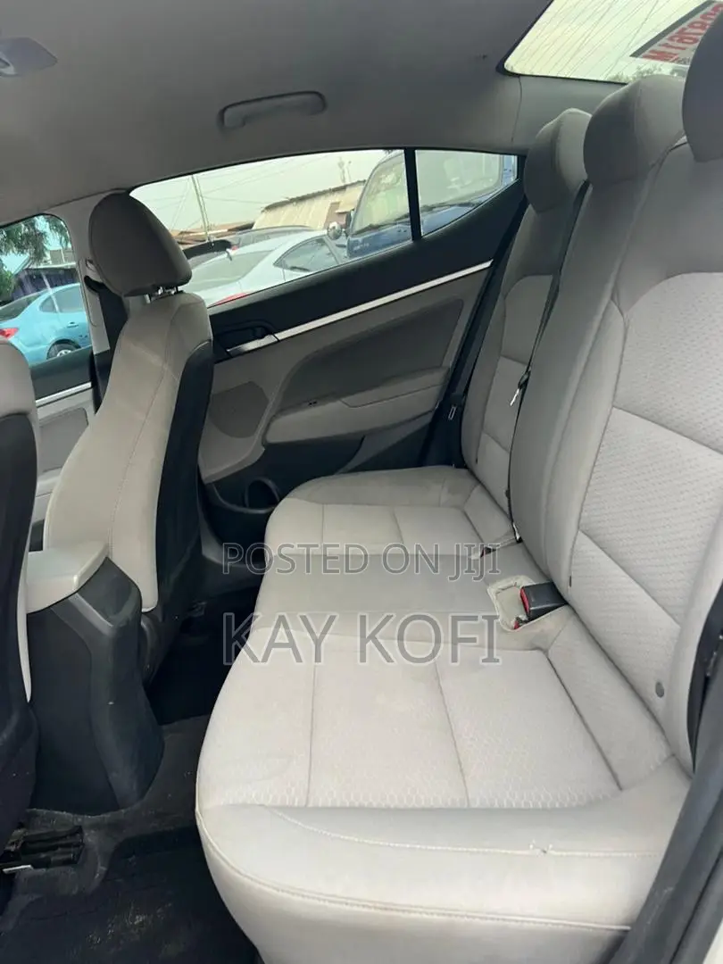 Hyundai Elantra SE 2020 Gray