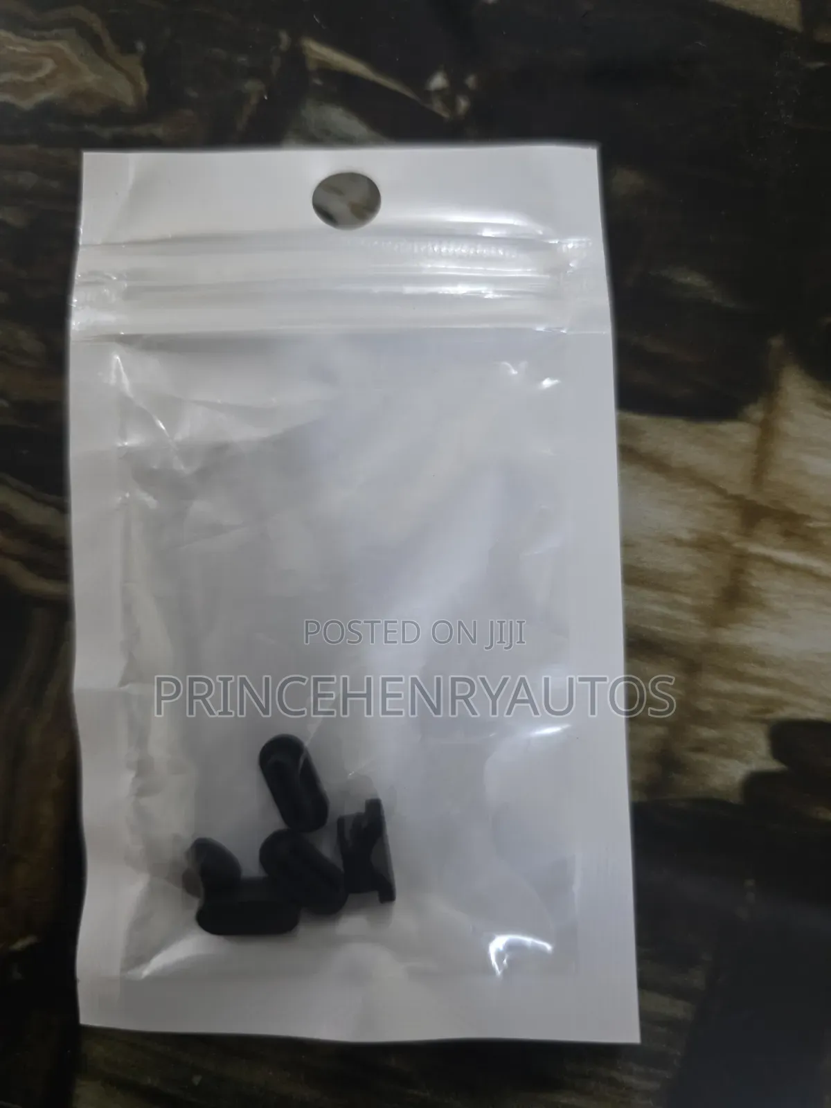Dust Plug Cover for Macbook 13" Pro