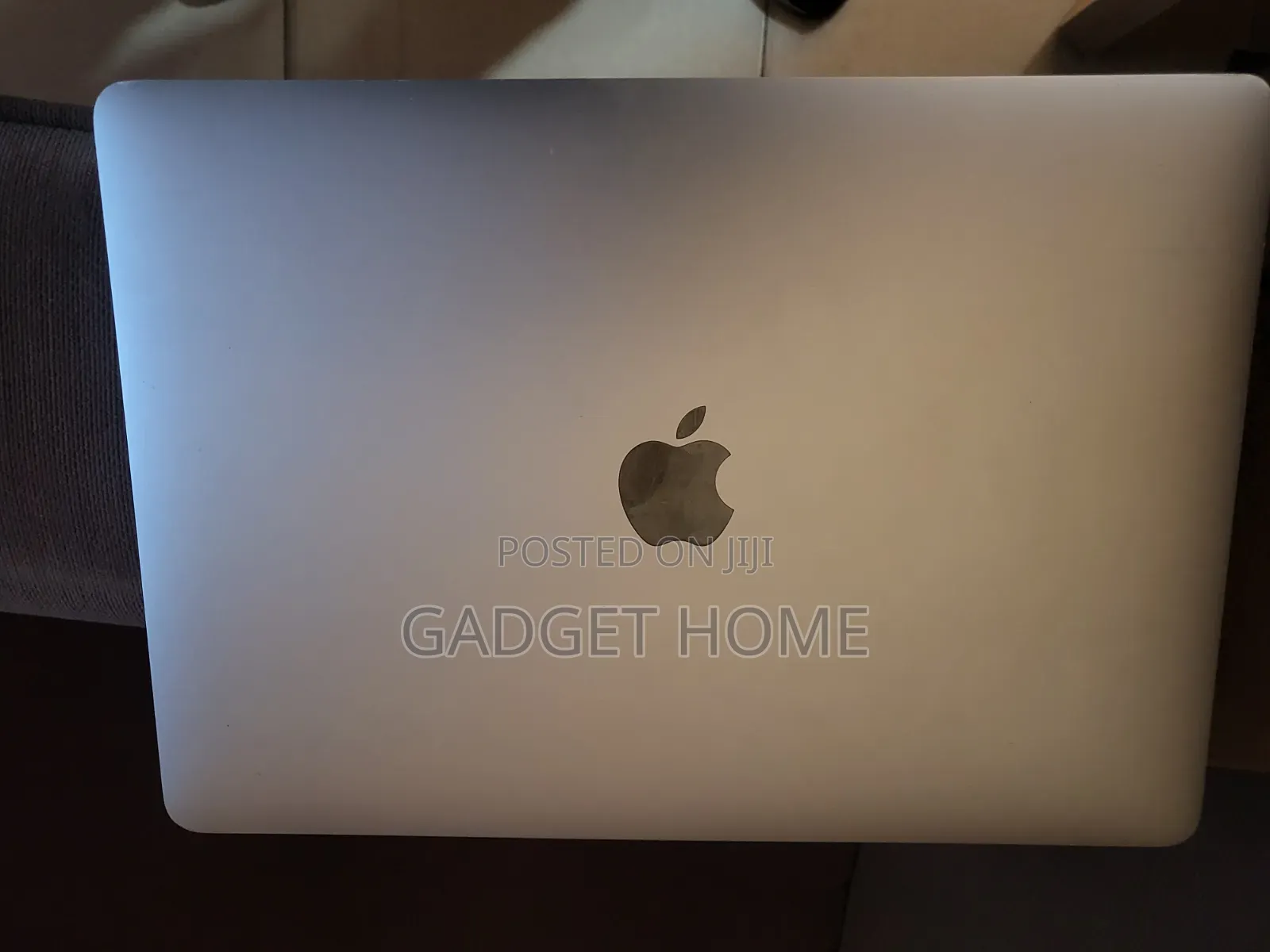 Laptop Apple MacBook 2020 8GB Intel Core i5 SSD 512GB