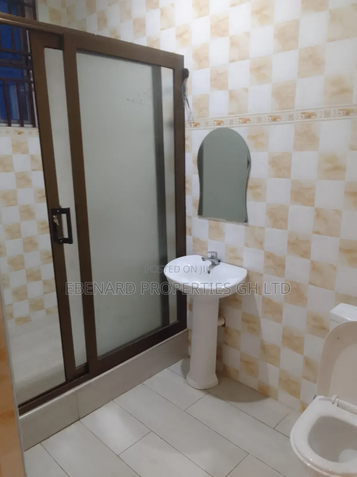 2bdrm Apartment in Ebenard Properties, Lake Side Estate for rent
