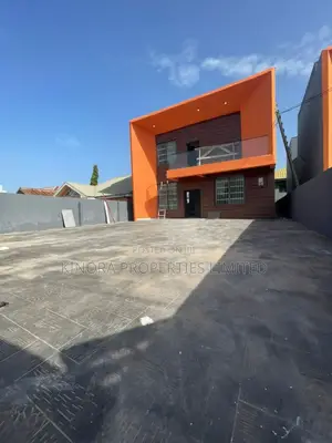 4bdrm Duplex in Wass, Barrier for rent