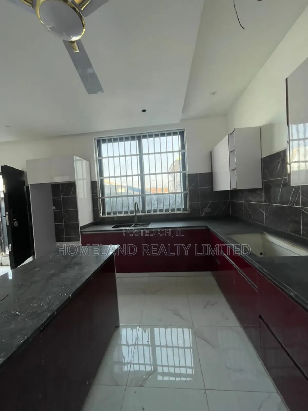 4bdrm Duplex in Wass, Barrier for rent